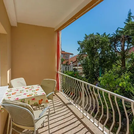 Senka Apartment *